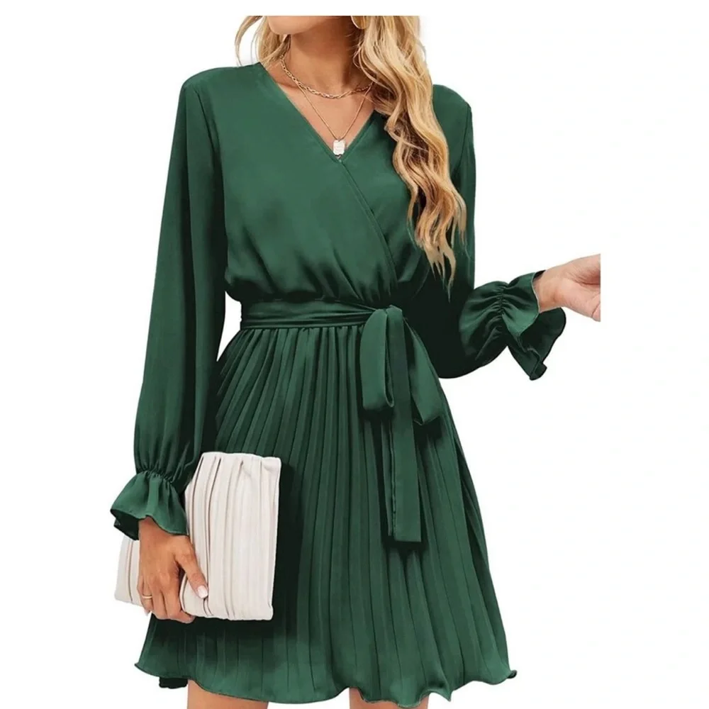 Green Dress Brand New With Tags - Picture 1 of 1